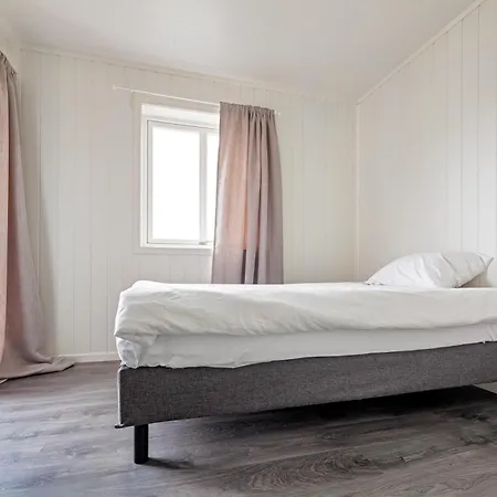 Seahouse With Panoramic Sea View