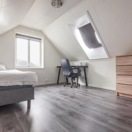 Seahouse With Panoramic Sea View Дом отдыха *