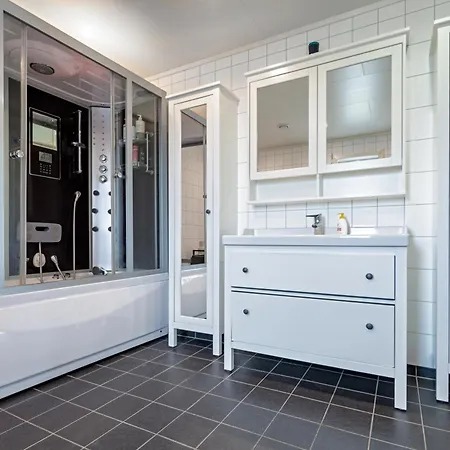 Seahouse With Panoramic Sea View